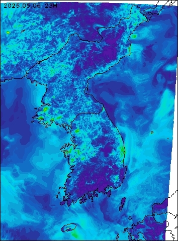 2025-05-06 23 : 00