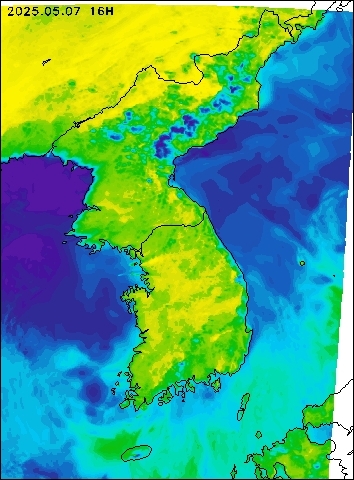 2025-05-07 16 : 00