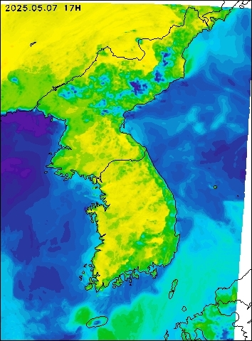 2025-05-07 17 : 00