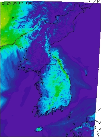 2025-05-17 18 : 00