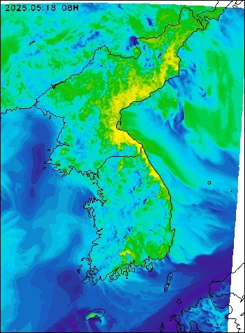 2025-05-18 08 : 00