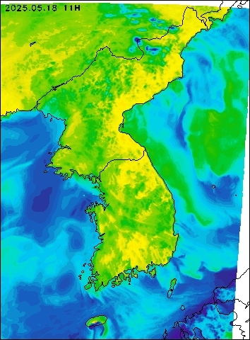2025-05-18 11 : 00