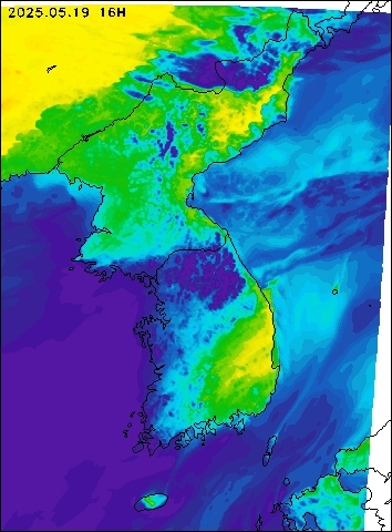 2025-05-19 16 : 00