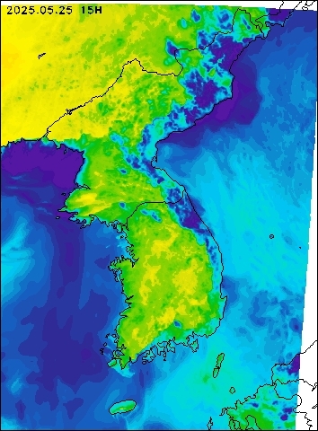 2025-05-25 15 : 00