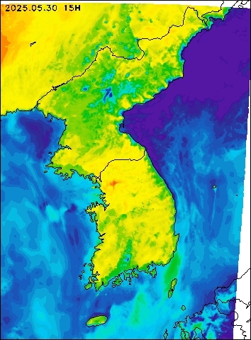 2025-05-30 15 : 00