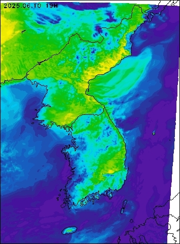 2025-06-10 19 : 00