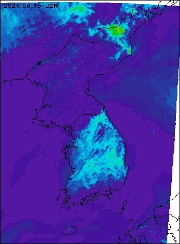 2025-06-15 22 : 00