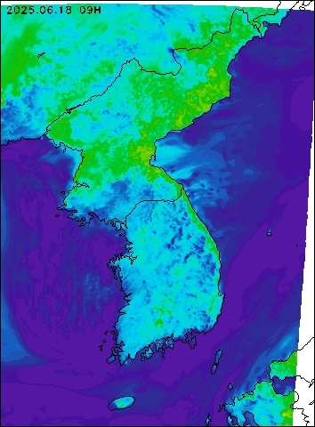 2025-06-18 09 : 00