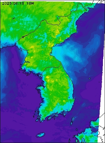 2025-06-18 18 : 00
