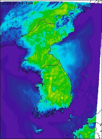 2025-06-19 18 : 00