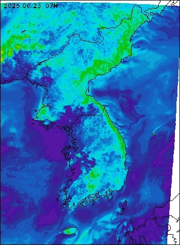 2025-06-23 07 : 00