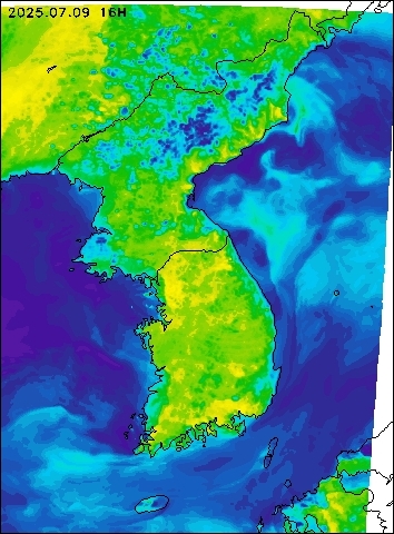 2025-07-09 16 : 00