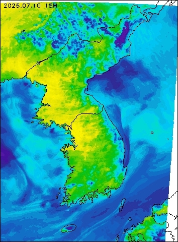 2025-07-10 15 : 00