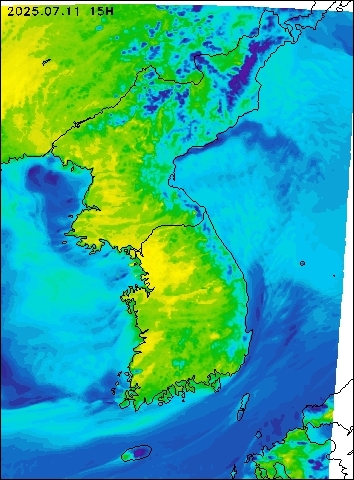 2025-07-11 15 : 00