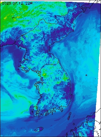 2025-07-12 22 : 00