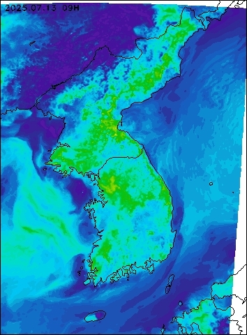 2025-07-13 09 : 00