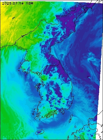 2025-07-14 18 : 00