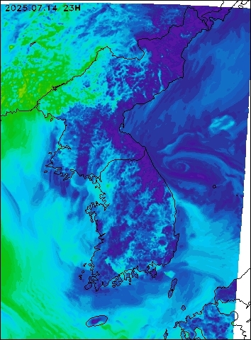 2025-07-14 23 : 00
