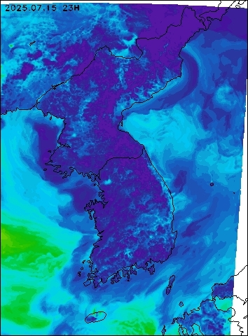 2025-07-15 23 : 00