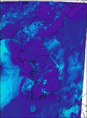 2025-07-17 23 : 00