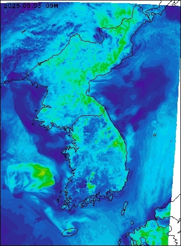 2025-08-03 09 : 00