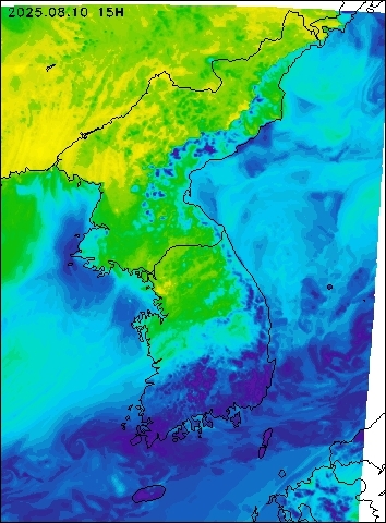2025-08-10 15 : 00