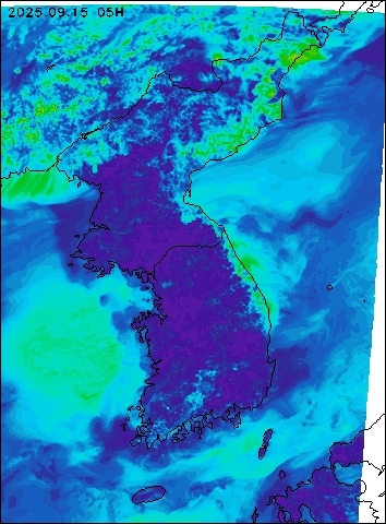2025-09-15 05 : 00