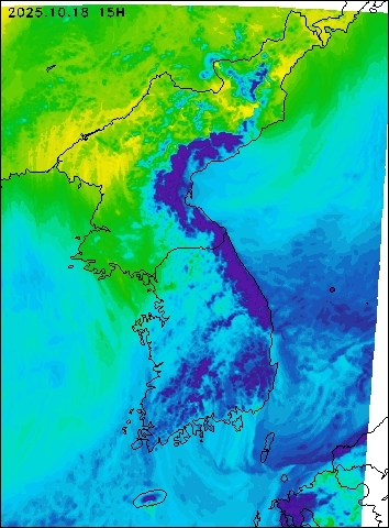 2025-10-18 15 : 00