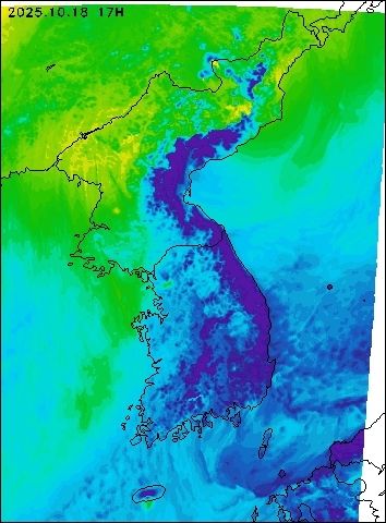 2025-10-18 17 : 00