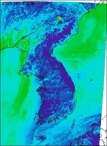 2025-10-19 03 : 00