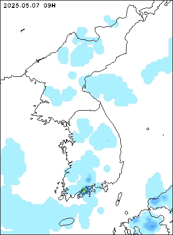 2025-05-07 09 : 00