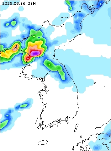 2025-06-16 21 : 00