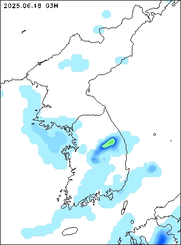 2025-06-18 03 : 00
