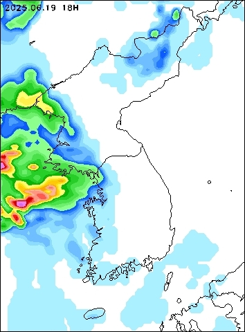2025-06-19 18 : 00