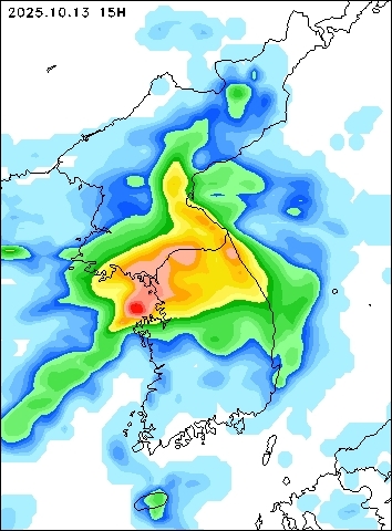 2025-10-13 15 : 00