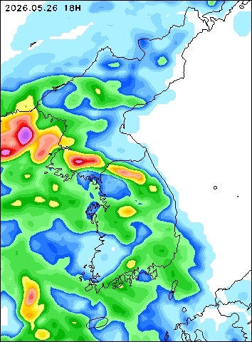 2026-05-26 18 : 00