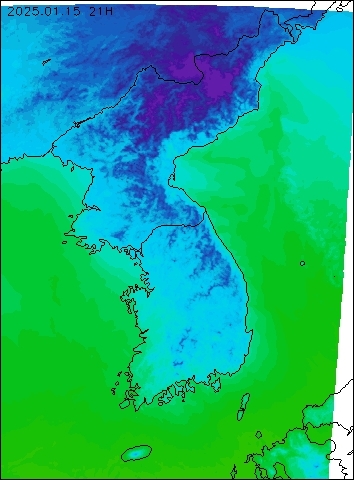 2025-01-15 21 : 00