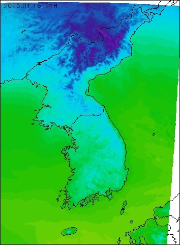 2025-01-16 21 : 00