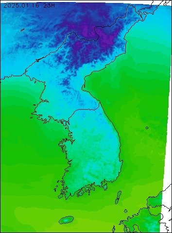 2025-01-16 23 : 00