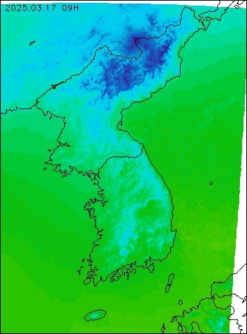 2025-03-17 09 : 00