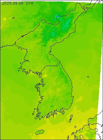 2025-05-06 21 : 00