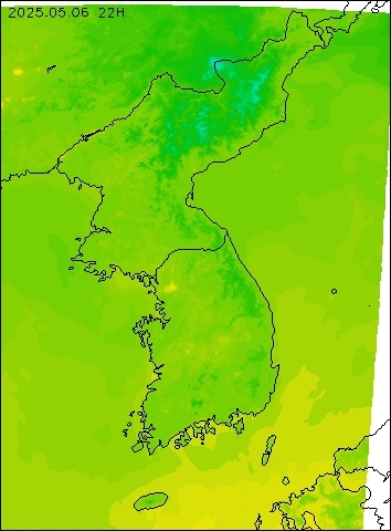 2025-05-06 22 : 00