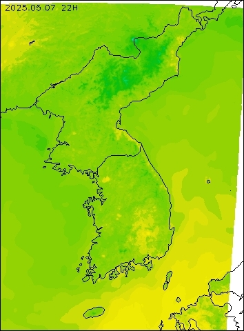 2025-05-07 22 : 00