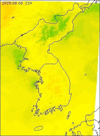 2025-06-08 22 : 00