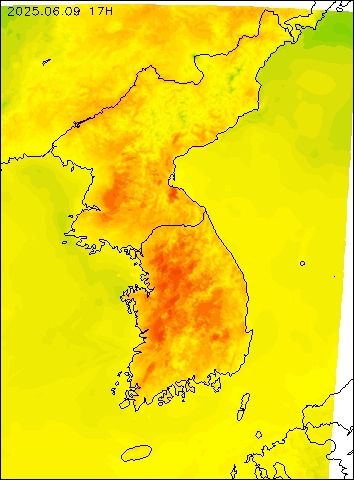 2025-06-09 17 : 00