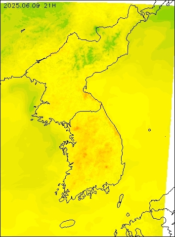 2025-06-09 21 : 00