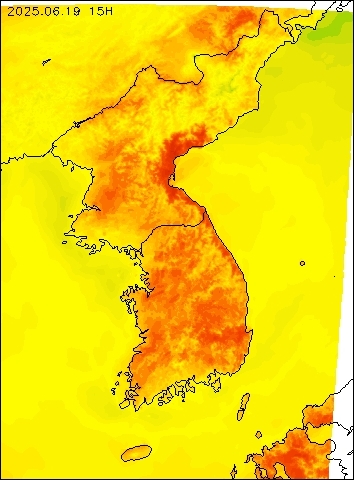 2025-06-19 15 : 00