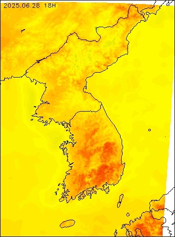 2025-06-28 18 : 00