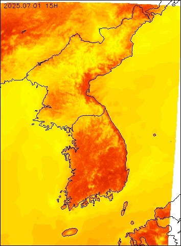 2025-07-01 15 : 00
