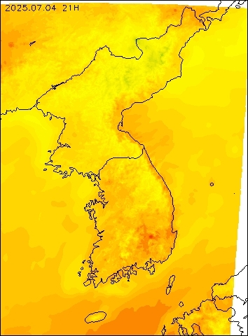 2025-07-04 21 : 00